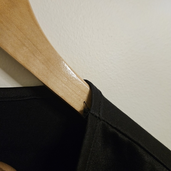 The Frankie Shop Black Kemp Silky Blouse Size M/L NWT - Picture 4 of 12